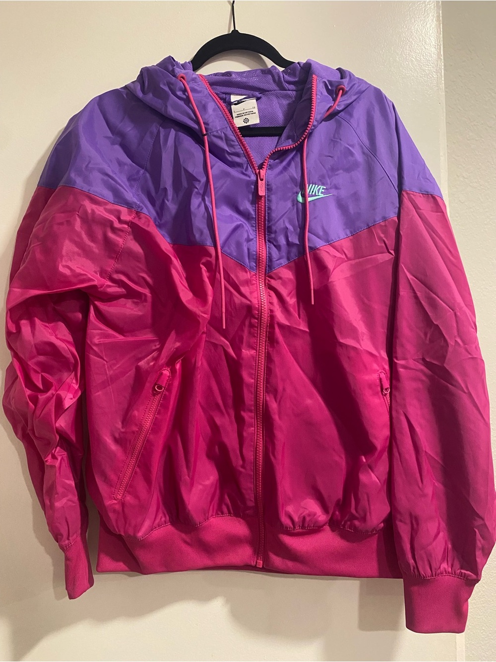 Nike Women's Pink and Purple Colorblock Hooded Bomber Jacket